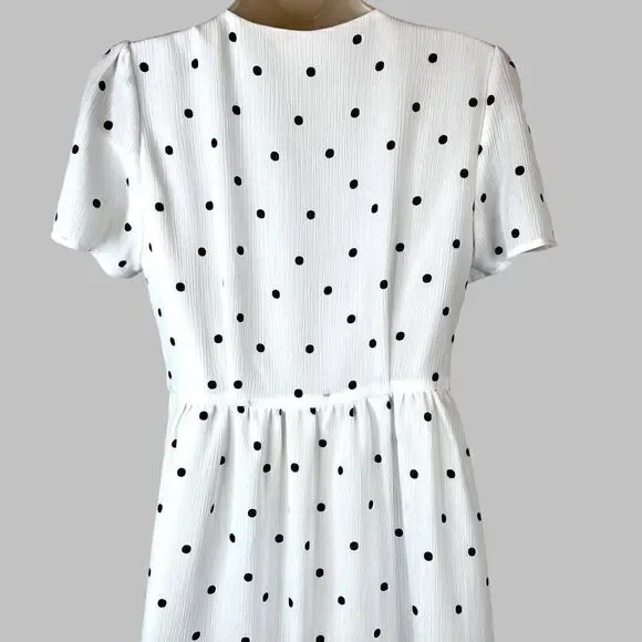 EVERLY Polka Dot Dress in White and Black Size Small - Picture 9 of 13
